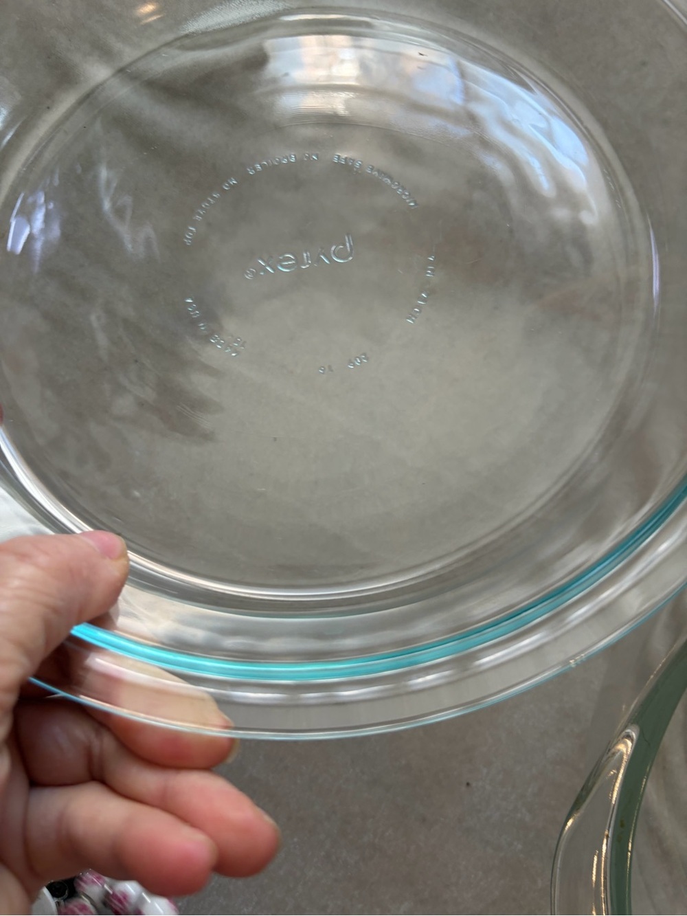 Pyrex Clear Glass Bowls with Subtle Aqua Tint set of 2 - Picture 8 of 8